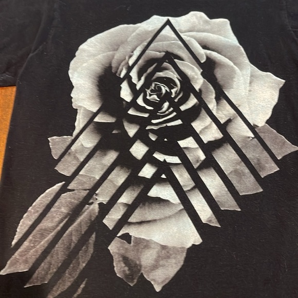 Astronomy Black Rose Graphic Tee Mens Small - Picture 2 of 6